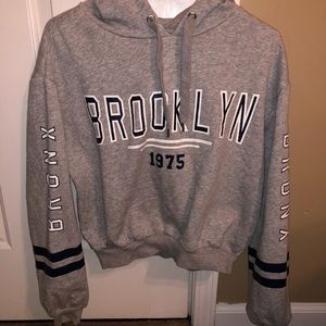 H&M Brooklyn Crop Hoodie L